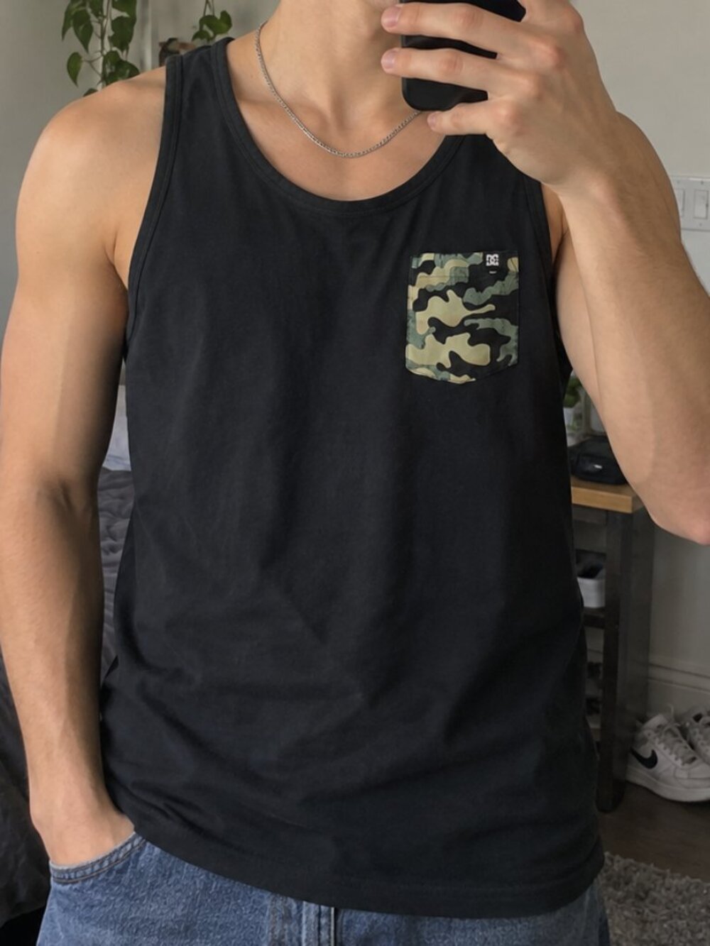 DC Shoes Black Camo Pocket Tank Men’s L